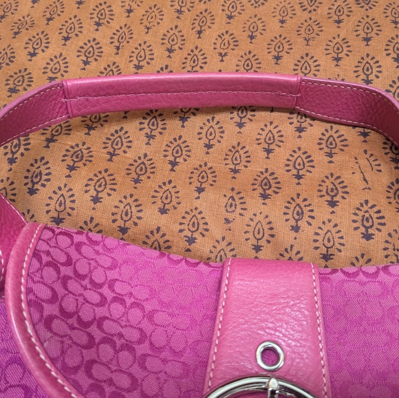 Coach Pink Shoulder Bag - Picture 12 of 14